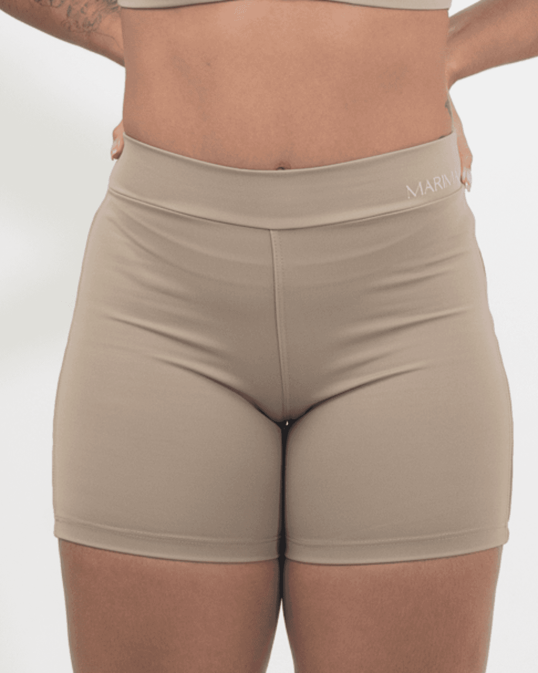 Short Fitness Nude com Recorte